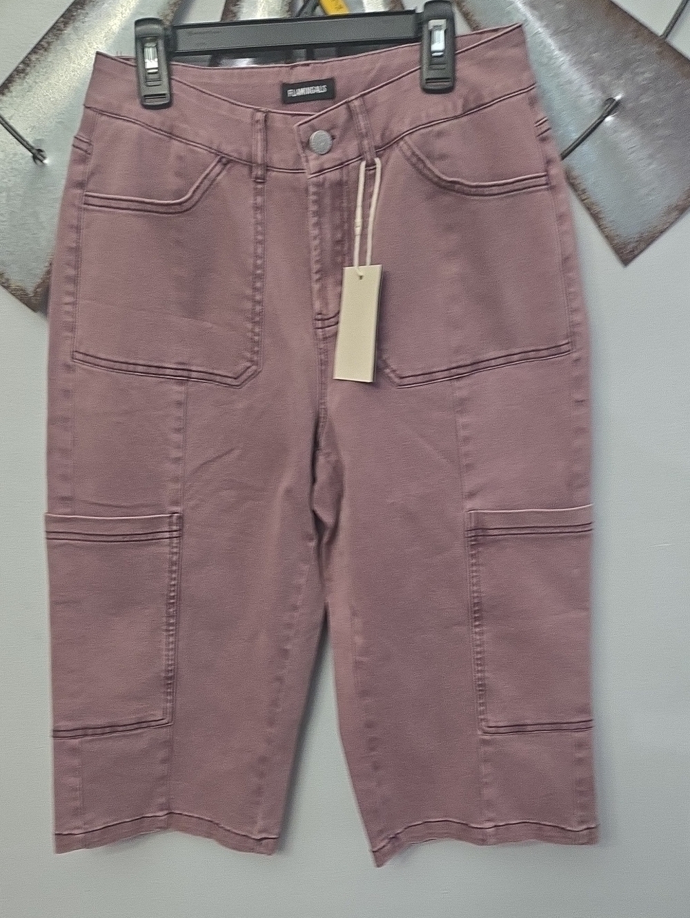 High-Rise Mauve Cargo Capri Pants